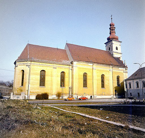 Trnava Frantiskansky kostol 1987.jpg